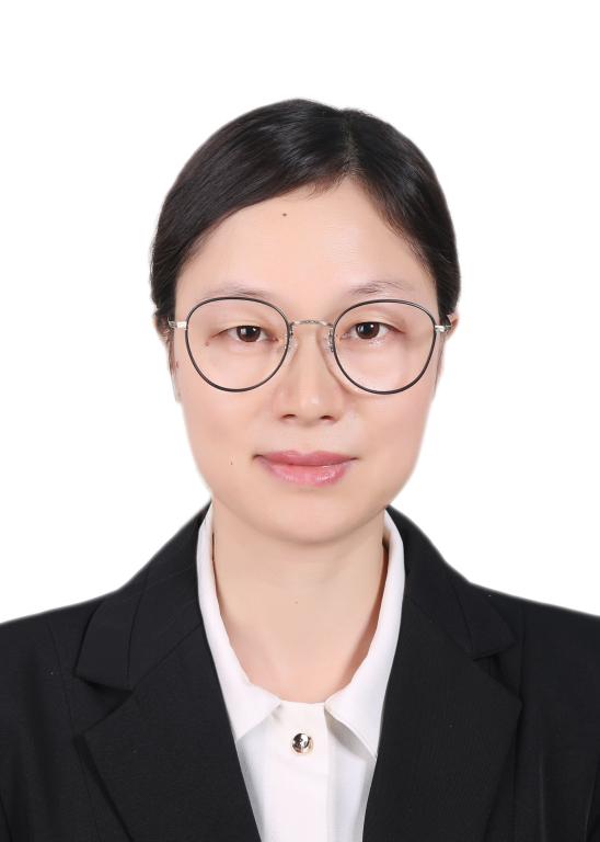 白静(讲师、副高级辅导员、学生科长)
